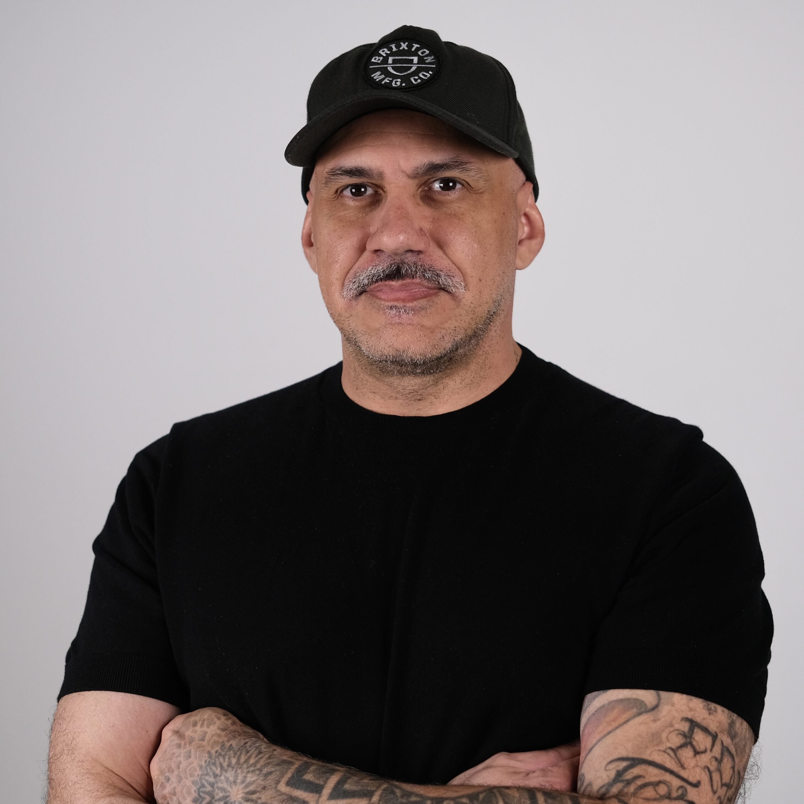 Saulo square portrait white background